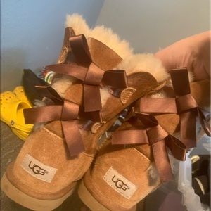 Ugg’s Size 5 paid a lot for them and worn 2 times